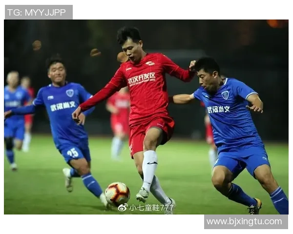 武汉足球队的团队协作之道:如何在赛场上实现默契配合与胜利 武汉足球队的团队协作之道:如何在赛场上实现默契配合与胜利