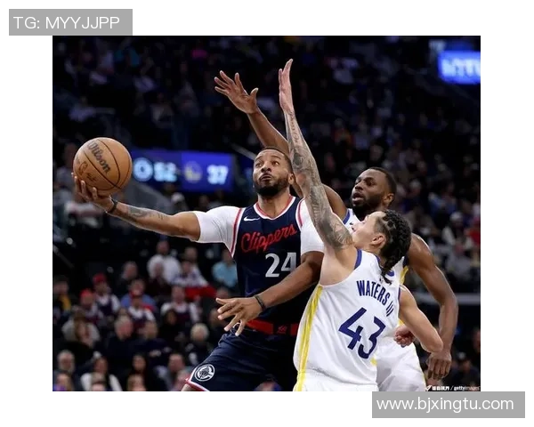 勇士与篮网激战正酣高清直播带你感受篮球魅力与激情对决 勇士与篮网激战正酣高清直播带你感受篮球魅力与激情对决