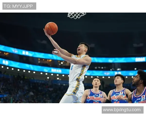 方硕在篮球赛场的崛起与挑战解析他如何成为球队的核心力量与未来之星 方硕在篮球赛场的崛起与挑战解析他如何成为球队的核心力量与未来之星